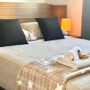 702 - Rentaqui Na Liberdade Apartamento